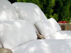 How to Choose Outdoor Furniture Cushions